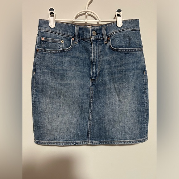 Aritzia Denim Forum The Pin-Up Denim Skirt - Picture 4 of 6